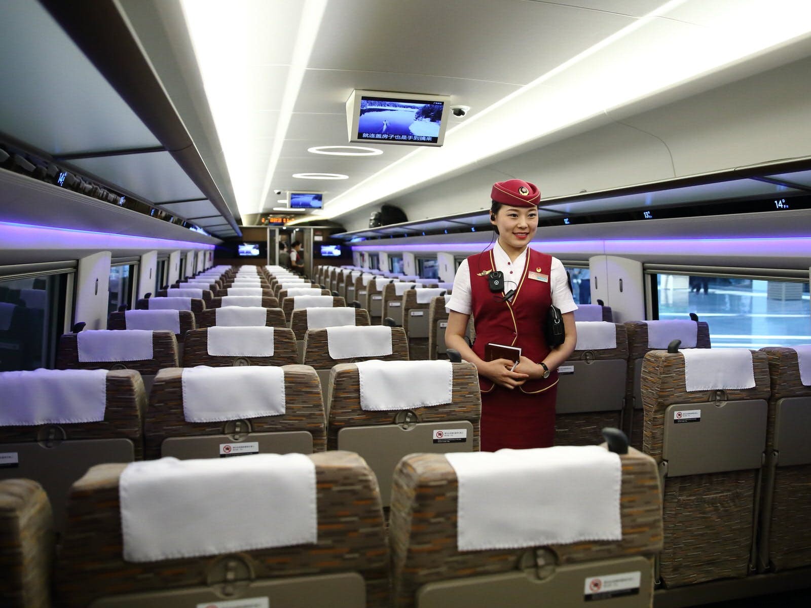 中国で体験する壮大な高速鉄道の旅